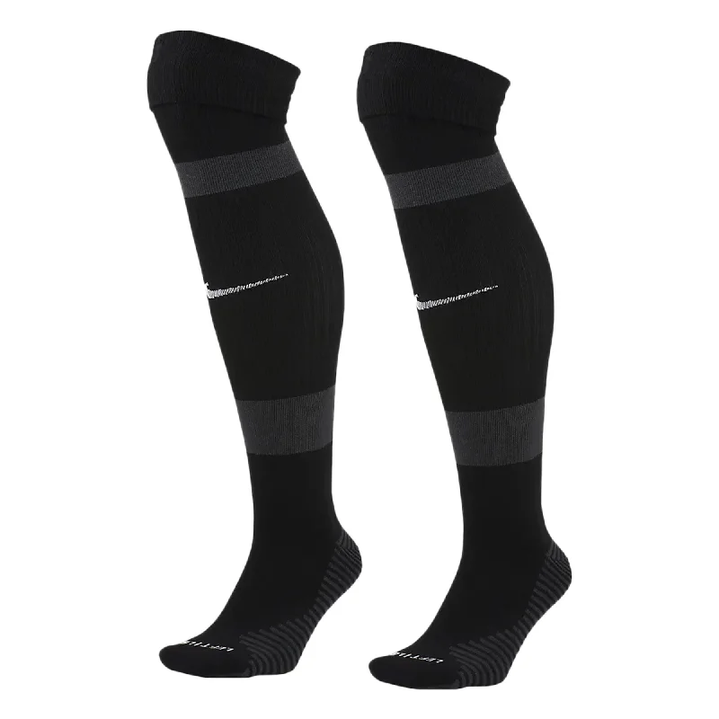 Ultra-Plush Bedtime Sock-Nike MatchFit Knee-High Socks Black/White