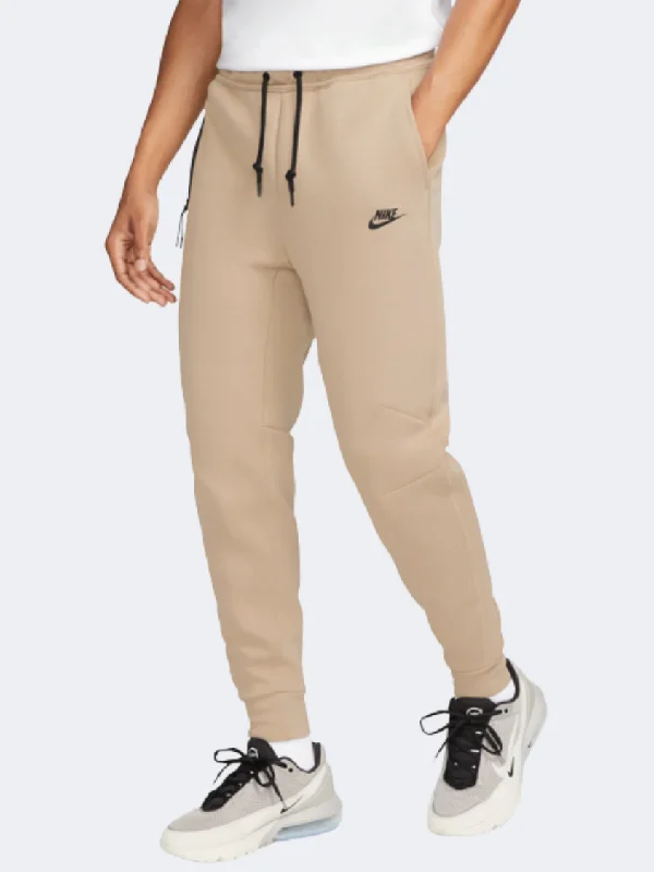 Modern Trendy Crop Pants-Nike Tech Fleece Women Lifestyle Lifestyle Pant Pale Ivory/Black